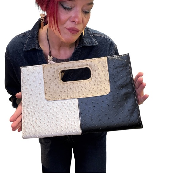 Geometric Black Cream Faux Ostrich Embossed Classy Clutch - Picture 1 of 11